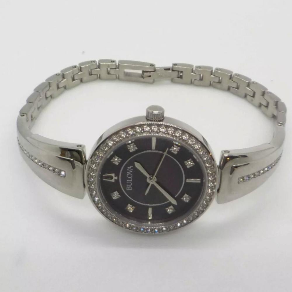 **SOLD** Bulova Women's 96X152 Dress Crystal Silver Watch - Picture 5 of 9